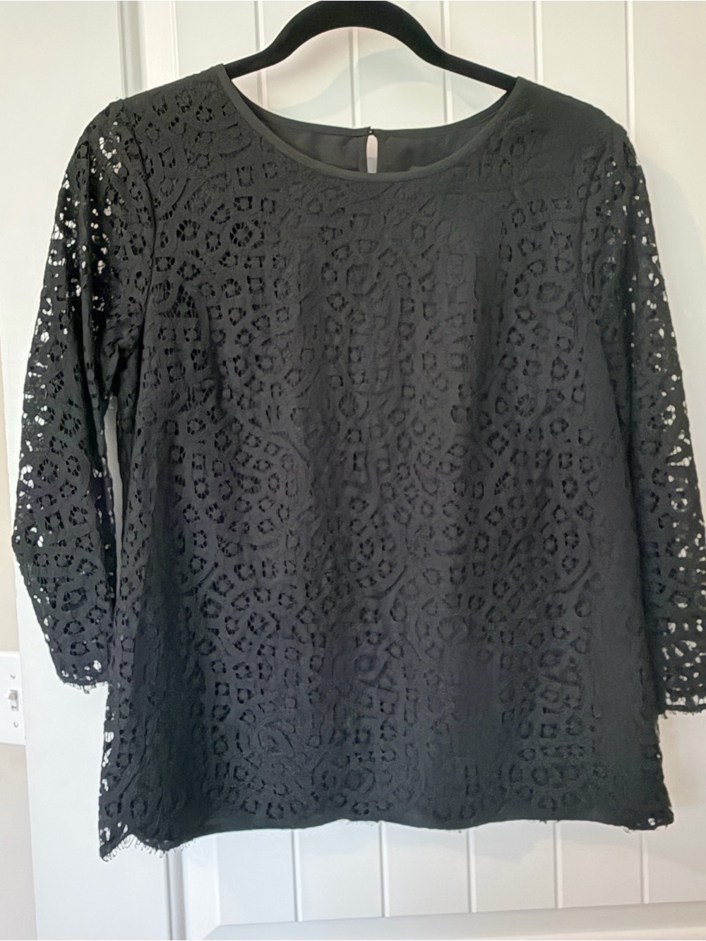 EUC J. Crew lace 3/4 sleeve blouse size 8 black  women’s pullover